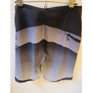 Men’s Billabong Board-Shorts